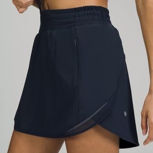 Lululemon Hottie Hot Skirt Navy 10 (15 inch)